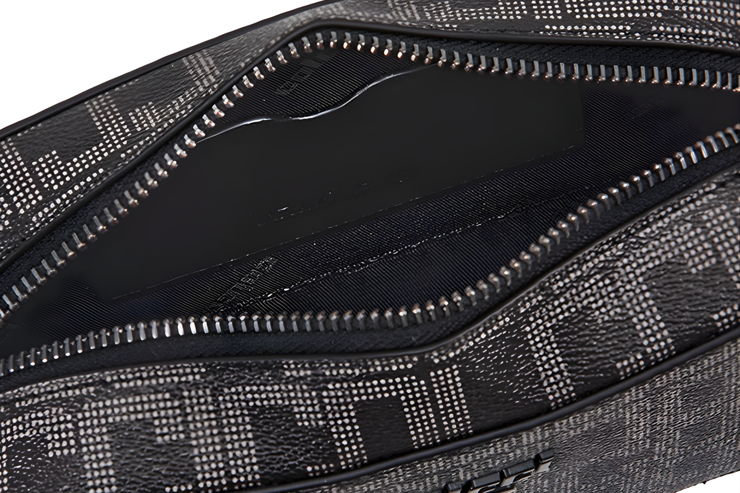 Bolsa Colcci Monograma
